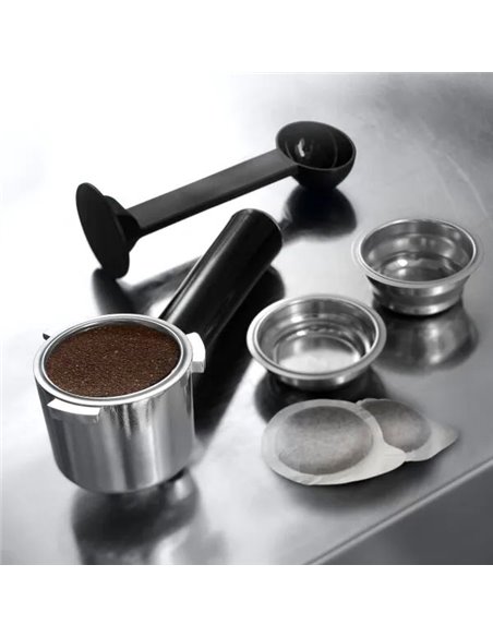 Кофеварка рожковая DeLonghi Dedica Pump Espresso, 1300Вт, Белый