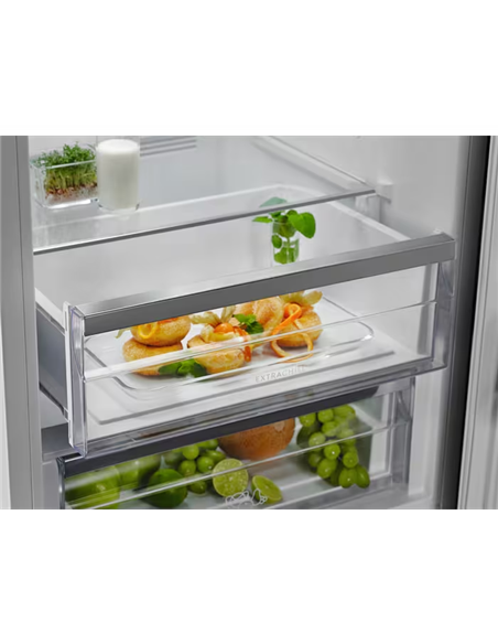 Холодильник Electrolux LNT7ME32M2, Чёрный