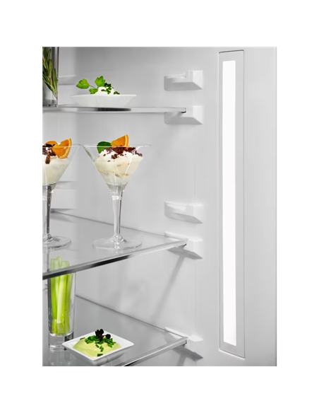 Холодильник Electrolux LNT7ME32M2, Чёрный