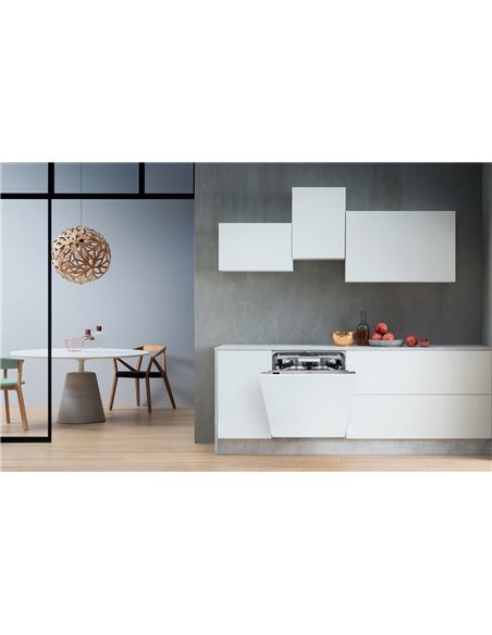 Mașină de spălat vase Whirlpool WI 7020 P, Argintiu